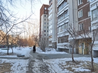 Екатеринбург, улица Сибирский тракт, дом 33А. многоквартирный дом