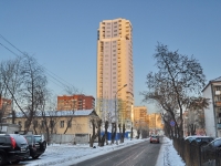 Екатеринбург, Трактористов переулок, дом 4. многоквартирный дом