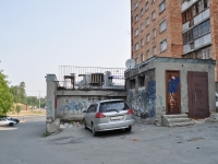 Yekaterinburg, Sulimov str, house 65. Apartment house