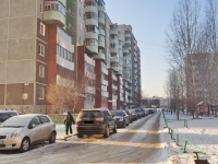 Yekaterinburg, Krestinsky st, house 31. Apartment house