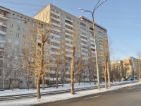 Yekaterinburg, Michurin st, house 214. Apartment house