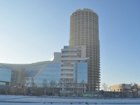 Екатеринбург, улица Бориса Ельцина, дом 3. строящееся здание