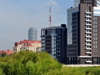 Yekaterinburg, Tkachey str, house 25. office building
