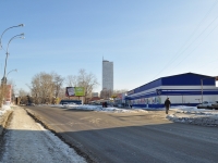 Yekaterinburg, Strelochnikov str, house 19А. store