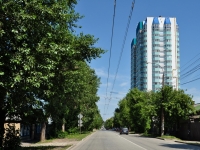 Yekaterinburg, Samoletnaya st, house 33. Apartment house