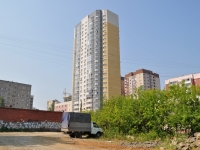 叶卡捷琳堡市, Chekistov st, 房屋 18. 公寓楼