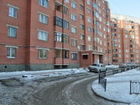 Yekaterinburg, Dizelny alley, house 31. Apartment house
