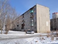 Yekaterinburg, Eskadronnaya str, house 35. Apartment house