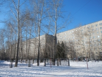 Yekaterinburg, Deryabinoy str, house 43. Apartment house
