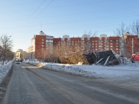 叶卡捷琳堡市, Kosmonavtov avenue, 房屋 62. 公寓楼