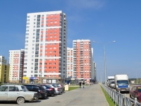 叶卡捷琳堡市, Krasnolesya st, 房屋 111. 公寓楼