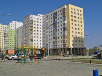 隔壁房屋: st. Krasnolesya, 房屋 125. 公寓楼