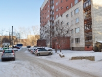 Yekaterinburg, Starykh Bolshevikov str, house 54А. Apartment house