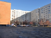 Yekaterinburg, Starykh Bolshevikov str, house 73. Apartment house