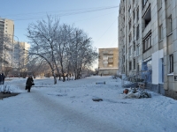 Екатеринбург, улица Старых Большевиков, дом 73. многоквартирный дом
