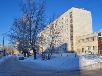Yekaterinburg, str Starykh Bolshevikov, house 75. Apartment house