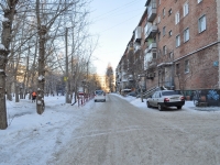 Yekaterinburg, Starykh Bolshevikov str, house 82/2. Apartment house