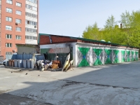 Yekaterinburg, str Starykh Bolshevikov. garage (parking)