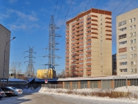 Yekaterinburg, str Stachek, house 61. Apartment house