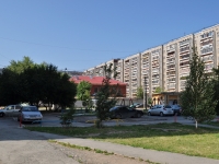 Yekaterinburg, Il'icha st, house 28. Apartment house