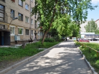 Yekaterinburg, Menzhinsky st, house 2В. Apartment house