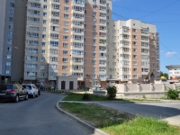 Yekaterinburg, Yasnaya st, house 35. Apartment house