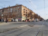 Yekaterinburg, 40 let Oktyabrya st, house 2. Apartment house