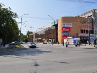 Екатеринбург, торговый центр "КАЛИНКА", улица 40 лет Октября, дом 75