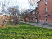 Yekaterinburg, Bakinskikh Komissarov st, house 23. Apartment house