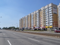 Yekaterinburg, Bakinskikh Komissarov st, house 95. Apartment house