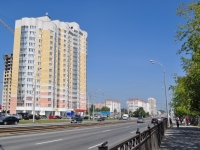 Екатеринбург, улица Бакинских Комиссаров, дом 99. многоквартирный дом