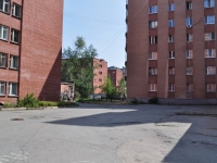 叶卡捷琳堡市, Krasnykh Bortsov st, 房屋 15. 公寓楼