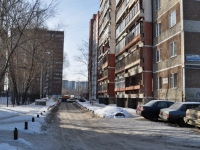 Yekaterinburg, Novgorodtsevoy st, house 17. Apartment house