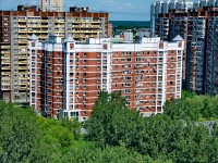 Yekaterinburg, Sirenevy Blvd, house 4/4. Apartment house
