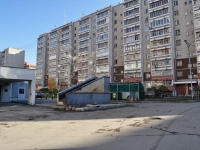叶卡捷琳堡市, Vikulov st, 房屋 63/2. 公寓楼