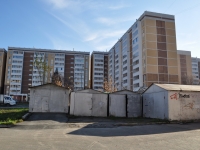 Yekaterinburg, Ukhtomskaya st, house 45. Apartment house