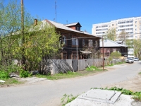 Yekaterinburg, Ukhtomskaya st, house 38. Apartment house