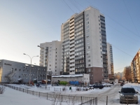 Yekaterinburg, Krasnykh Komandirov st, house 21. Apartment house