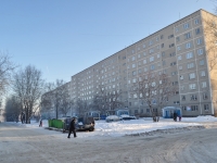 Yekaterinburg, Krasnykh Komandirov st, house 75. Apartment house