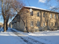 隔壁房屋: st. Krasnykh Komandirov, 房屋 128. 公寓楼