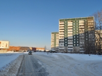 Yekaterinburg, Frezerovshchikov st, house 82. Apartment house