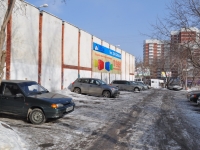Yekaterinburg, Gotvald st, house 13. garage (parking)