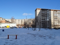 Yekaterinburg, st Cherepanov, house 4. Apartment house