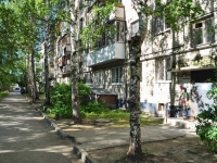 Yekaterinburg, Melnikov st, house 52. Apartment house