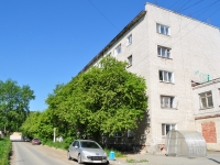 Yekaterinburg, Khvoynaya st, house 76/2. Apartment house