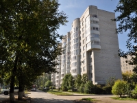 Yekaterinburg,  Fonvizin, house 3. Apartment house