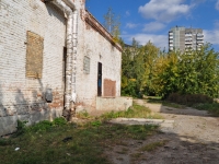 Yekaterinburg, Khrustalnaya st, house 49. vacant building