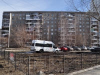 Yekaterinburg, st Pekhotintsev, house 19. Apartment house