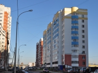 Yekaterinburg, Pekhotintsev st, house 3/3. Apartment house with a store on the ground-floor