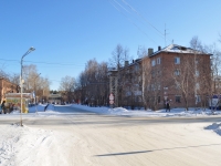 Beryozovsky, Gorky st, house 10. Apartment house
